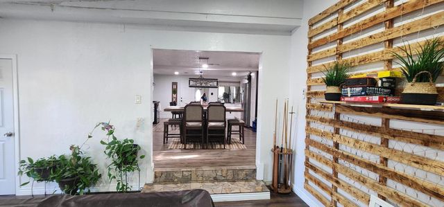 1903 Sanford Avenue SW, Albuquerque, NM 87105