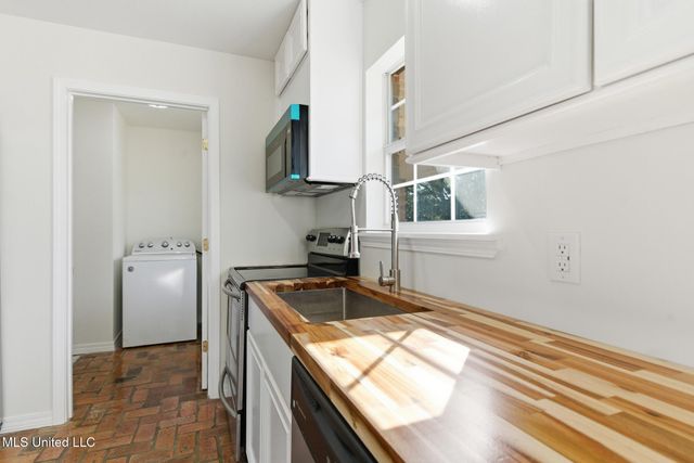 3095 Beaugez Street, D'iberville, MS 39540