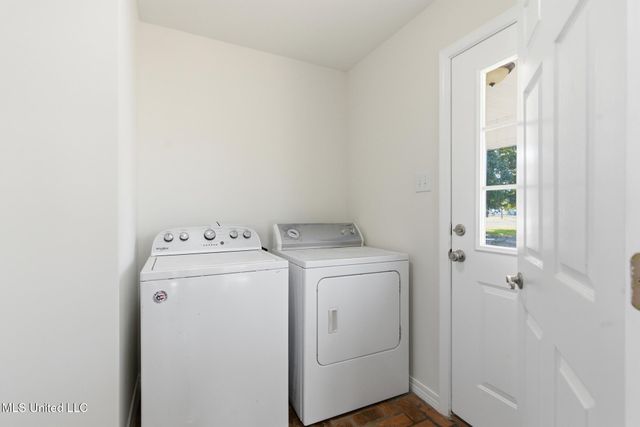 3095 Beaugez Street, D'iberville, MS 39540