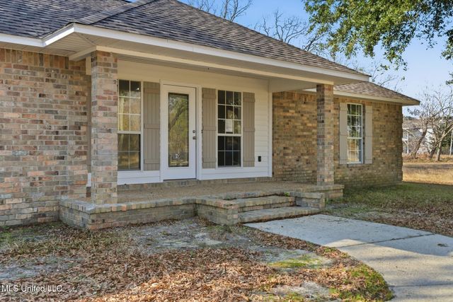 3095 Beaugez Street, D'iberville, MS 39540