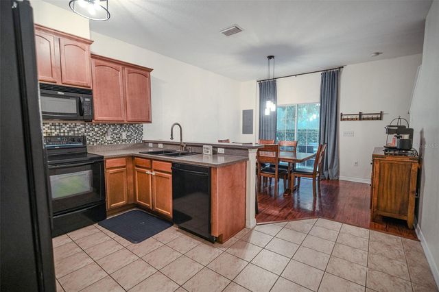 1928 GREENWOOD VALLEY DRIVE, Plant City, FL 33563