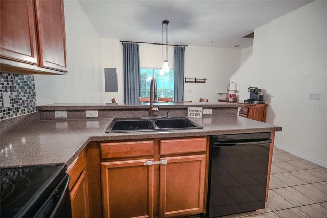 1928 GREENWOOD VALLEY DRIVE, Plant City, FL 33563