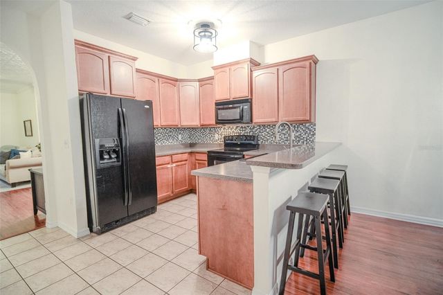 1928 GREENWOOD VALLEY DRIVE, Plant City, FL 33563