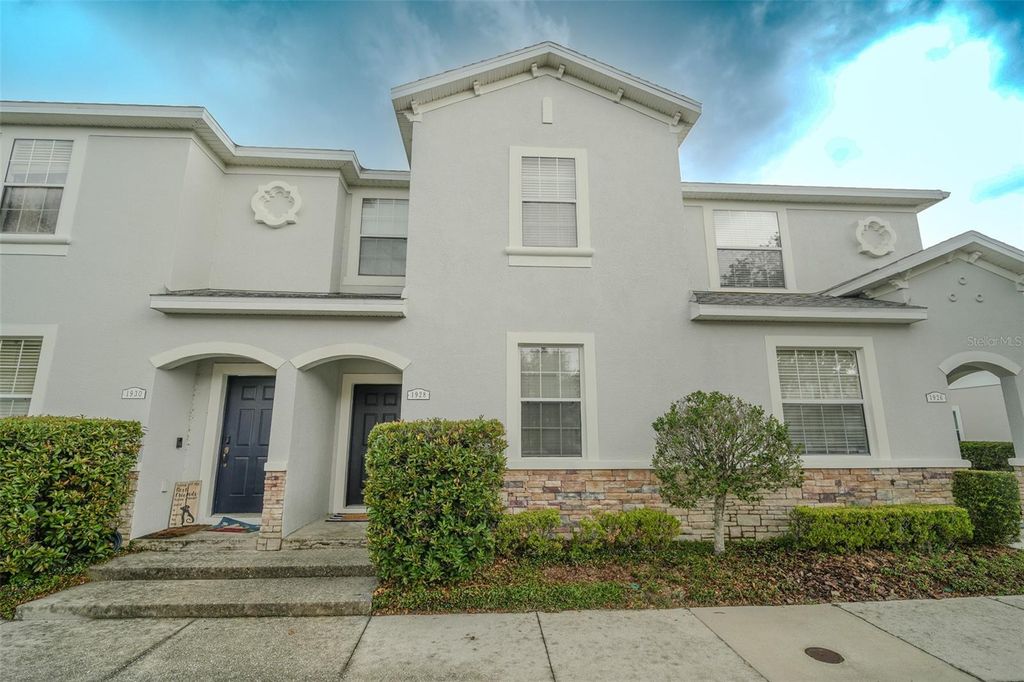 1928 GREENWOOD VALLEY DRIVE, Plant City, FL 33563