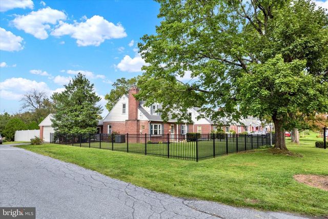 4500 CLARENDON ST, Harrisburg, PA 17109