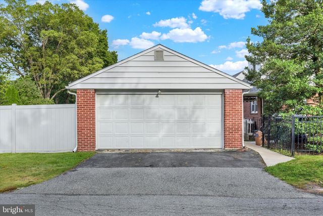 4500 CLARENDON ST, Harrisburg, PA 17109