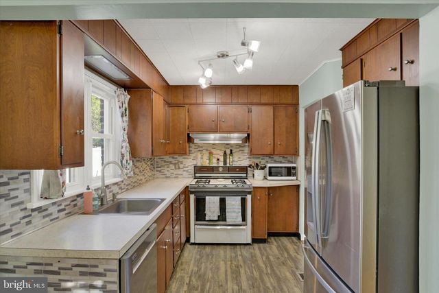 4500 CLARENDON ST, Harrisburg, PA 17109