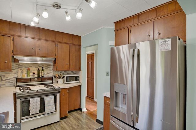 4500 CLARENDON ST, Harrisburg, PA 17109