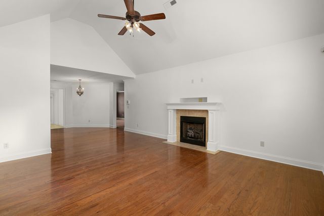 3384 Willow Lake Circle, Chattanooga, TN 37419