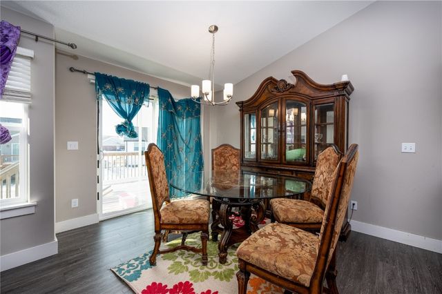 6614 Scarlet Rose SW, Cedar Rapids, IA 52404