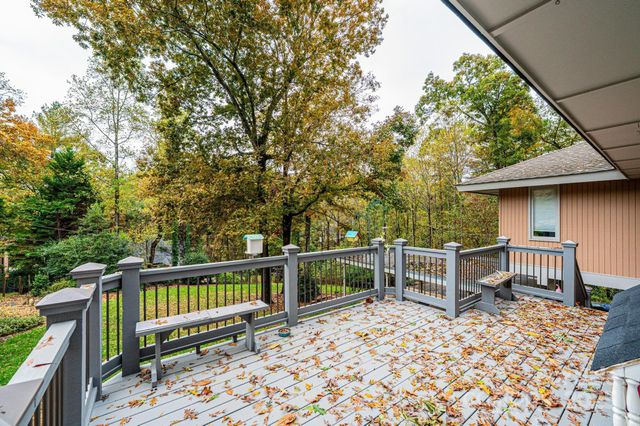 141 36th Avenue NW, Hickory, NC 28601