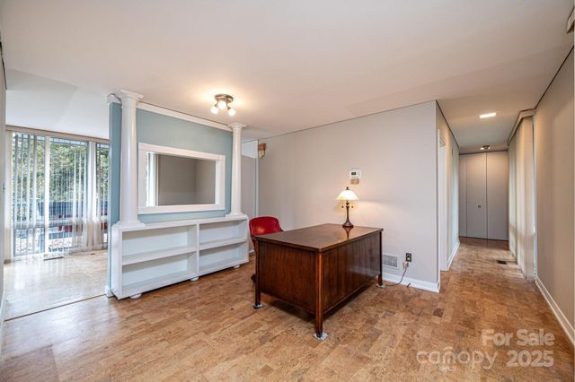 141 36th Avenue NW, Hickory, NC 28601