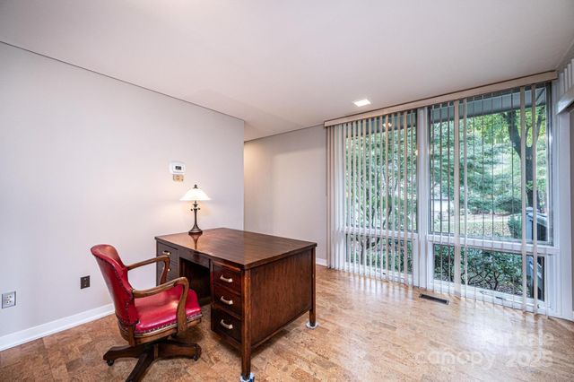 141 36th Avenue NW, Hickory, NC 28601