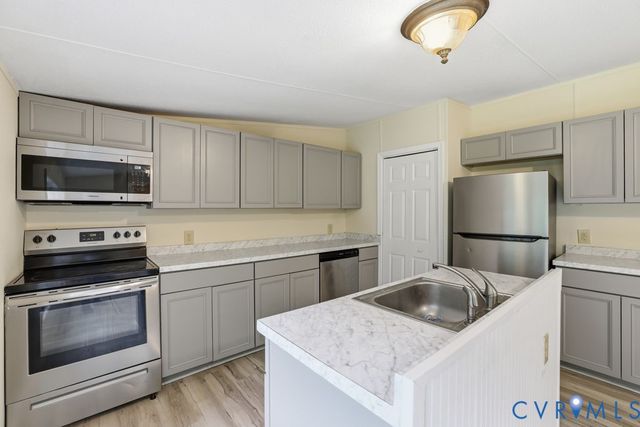 149 Pervall Dr, Cumberland, VA 23027
