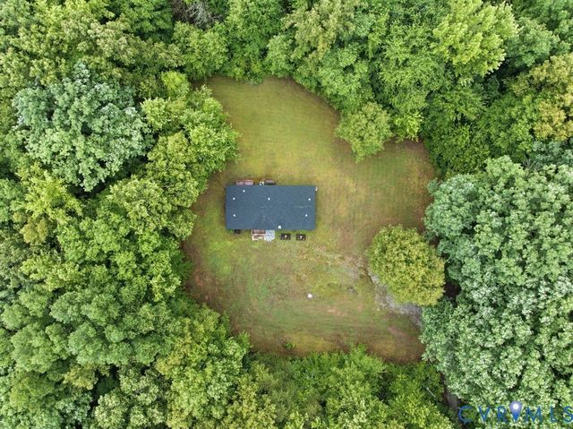 149 Pervall Dr, Cumberland, VA 23027