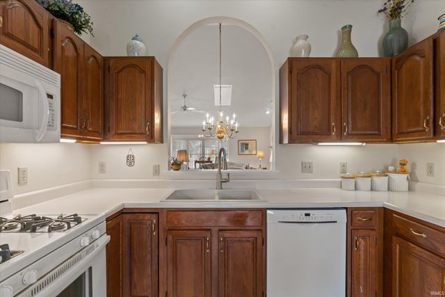 6094 Lansdown Court, South Bend, IN 46614