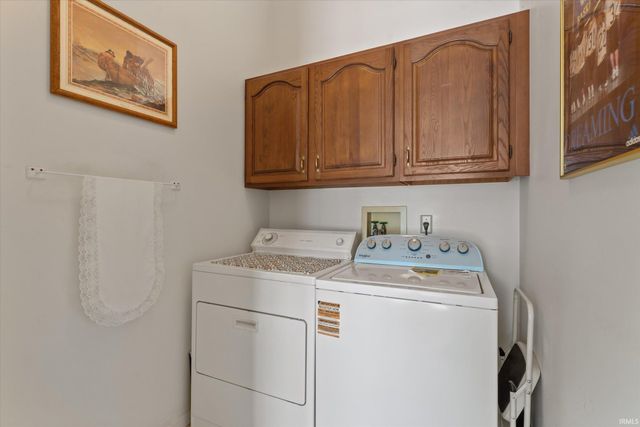 6094 Lansdown Court, South Bend, IN 46614