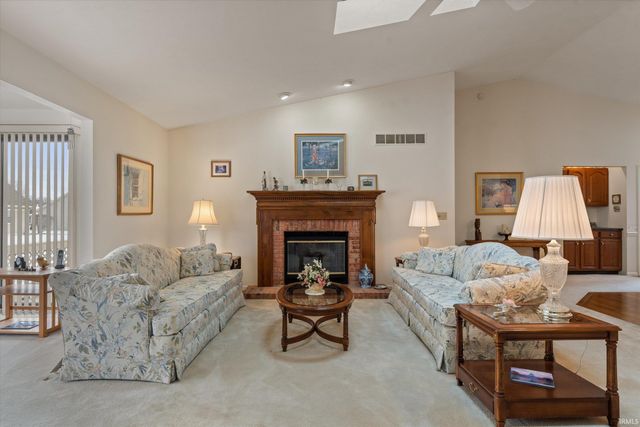 6094 Lansdown Court, South Bend, IN 46614