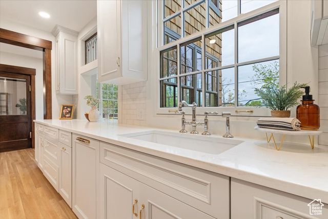 35 S HAXTON PL, Salt Lake City, UT 84102