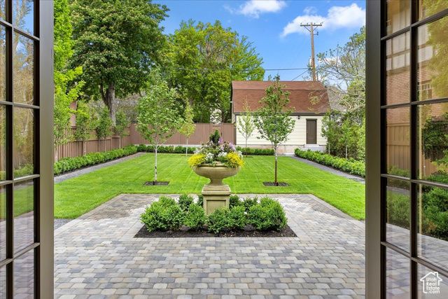 35 S HAXTON PL, Salt Lake City, UT 84102