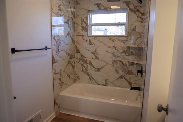 11304 E 48th Terrace, Kansas City, MO 64133