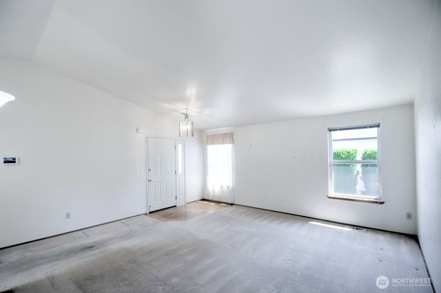 2725 27th Avenue SW, Olympia, WA 98512