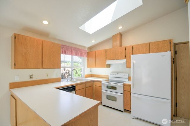 2725 27th Avenue SW, Olympia, WA 98512