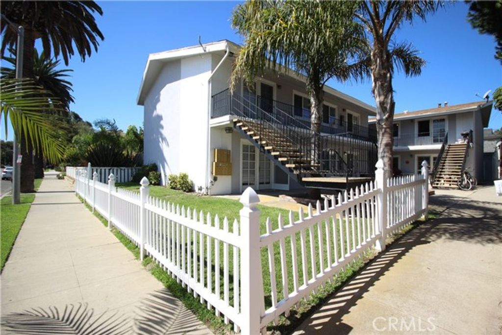 409 California Street 1, Huntington Beach, CA 92648