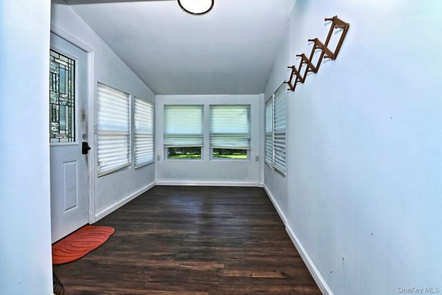 21 Sunset Avenue, East Quogue, NY 11942