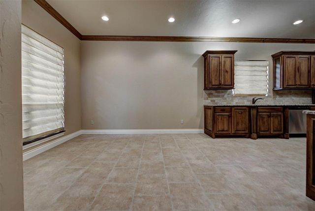 90 Olde Village Way, Edmond, OK 73013