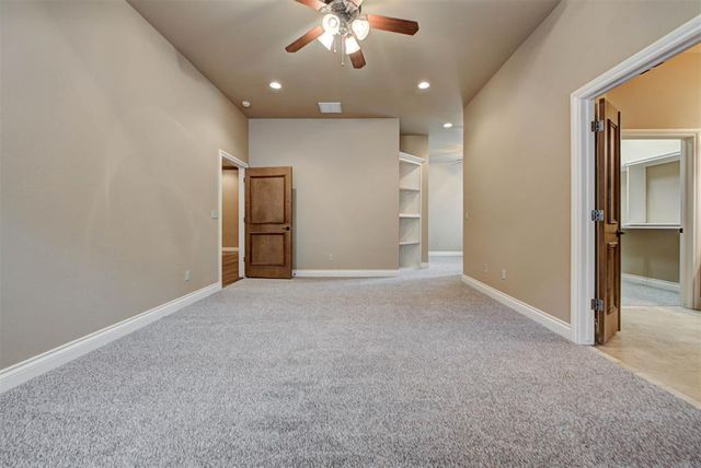 90 Olde Village Way, Edmond, OK 73013