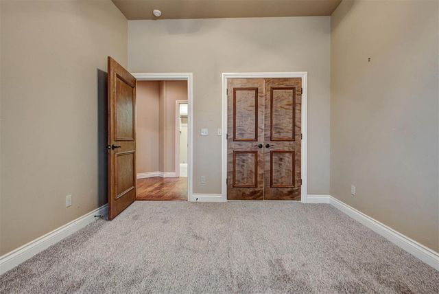 90 Olde Village Way, Edmond, OK 73013
