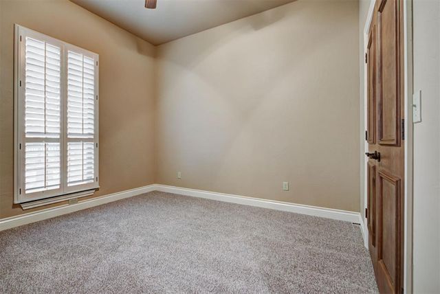 90 Olde Village Way, Edmond, OK 73013