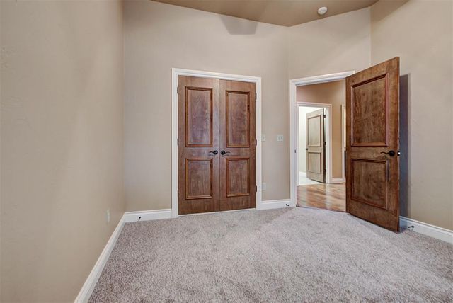 90 Olde Village Way, Edmond, OK 73013