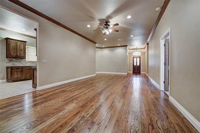 90 Olde Village Way, Edmond, OK 73013