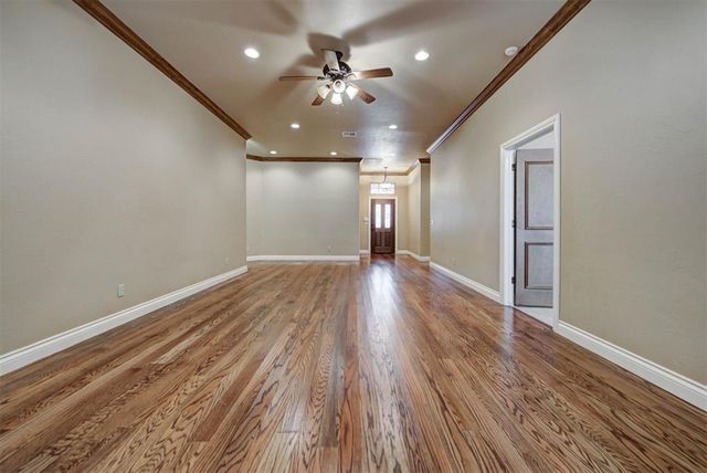 90 Olde Village Way, Edmond, OK 73013