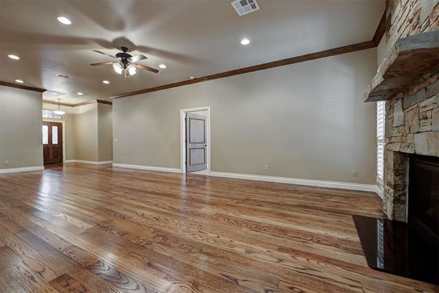 90 Olde Village Way, Edmond, OK 73013