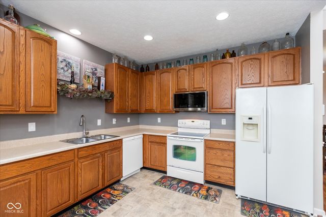 5655 Polk Drive, Noblesville, IN 46062