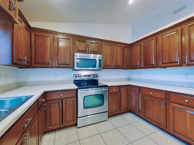 203 N DUSS STREET, New Smyrna Beach, FL 32168