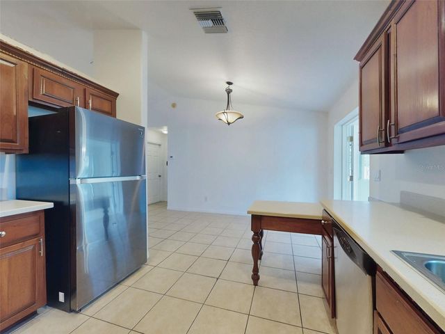 203 N DUSS STREET, New Smyrna Beach, FL 32168