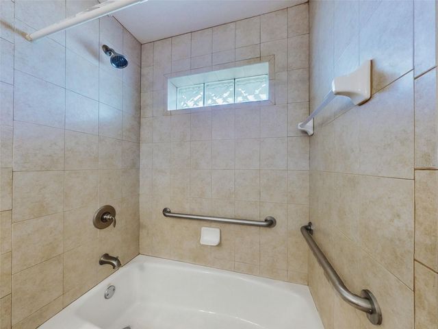 203 N DUSS STREET, New Smyrna Beach, FL 32168