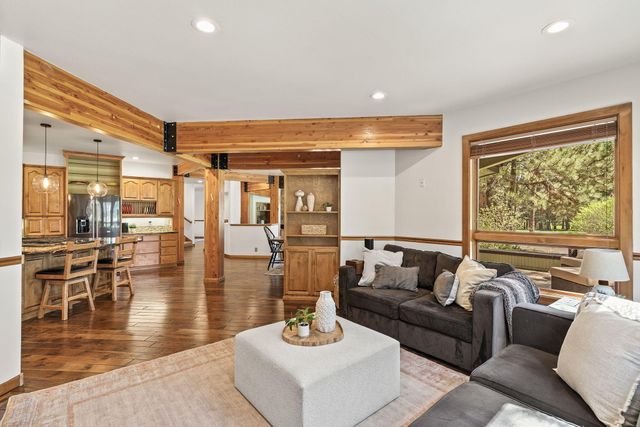 60766 Golf Village Loop, Bend, OR 97702