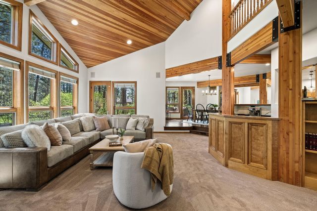 60766 Golf Village Loop, Bend, OR 97702