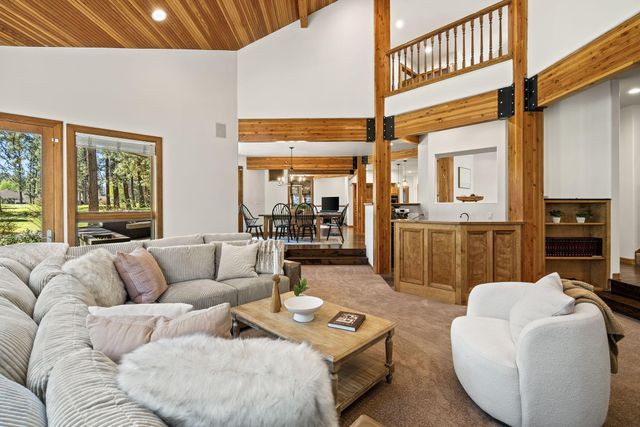 60766 Golf Village Loop, Bend, OR 97702