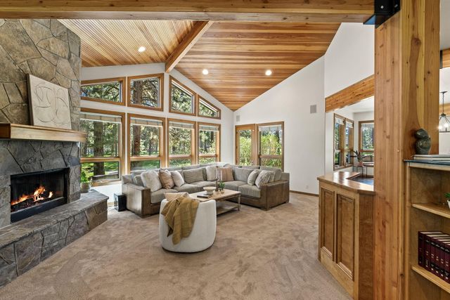 60766 Golf Village Loop, Bend, OR 97702