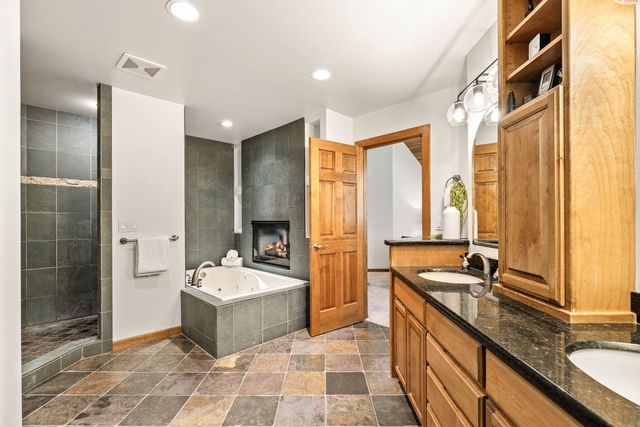 60766 Golf Village Loop, Bend, OR 97702