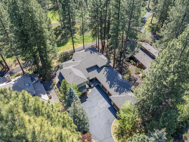 60766 Golf Village Loop, Bend, OR 97702