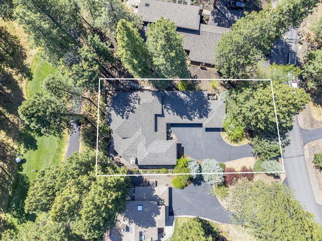 60766 Golf Village Loop, Bend, OR 97702