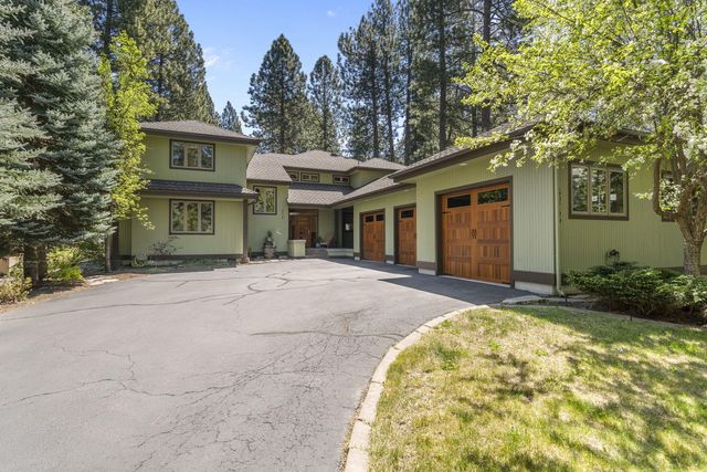 60766 Golf Village Loop, Bend, OR 97702