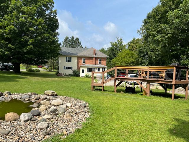 67 Highland Avenue, Derby, VT 05830